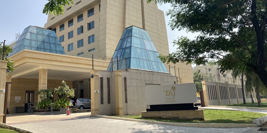 Accommodations near the temple offer many facilities to ensure a comfortable stay for tourists