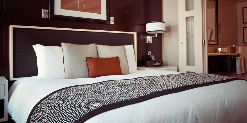 Accommodations nearby offer a variety of facilities depending on tourists budget