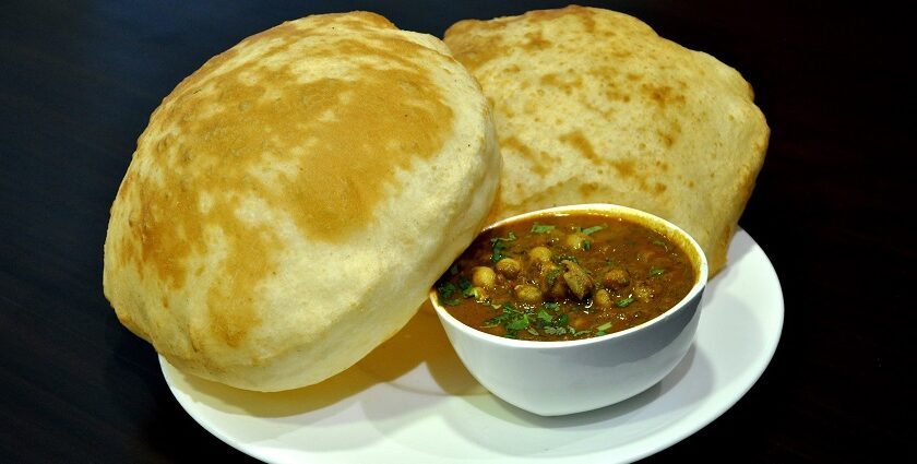 A renowned dish of Malviya Nagar, Chole bhature is one of the best street food in South Delhi