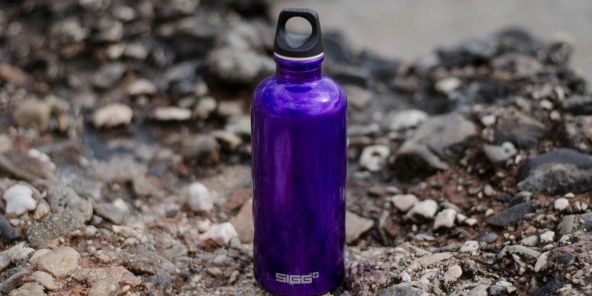 Do carry a water bottle while visiting the National Philatelic Museum to stay hydrated.