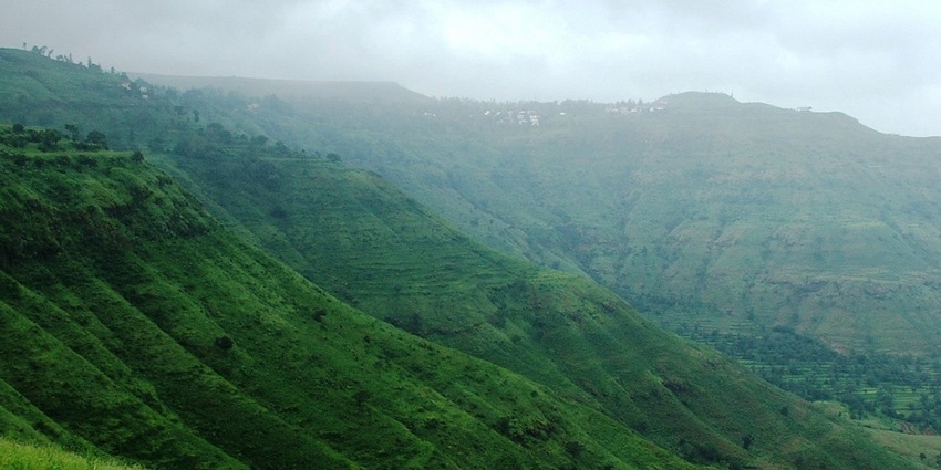 Aamby Valley near Thane offers lush scenery and upscale amenities.