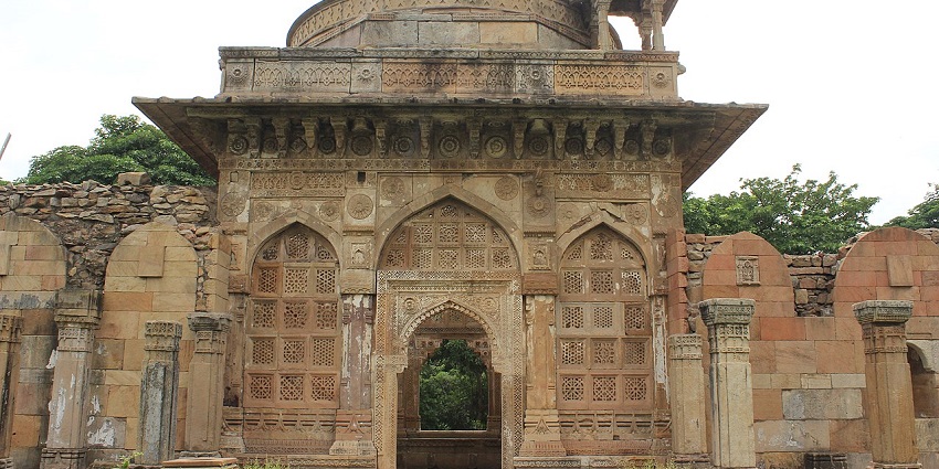 Champaner Fort is a historical heritage site located on the top of Pavagadh Hill, Gujarat.