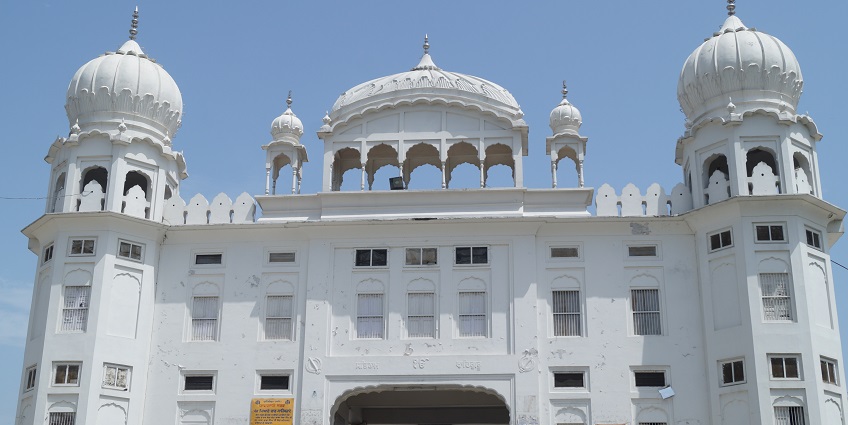 Image of the Takhat Sri Kesgarh Sahib, Anandpur Sahib near the Anandpur fort in Punjab