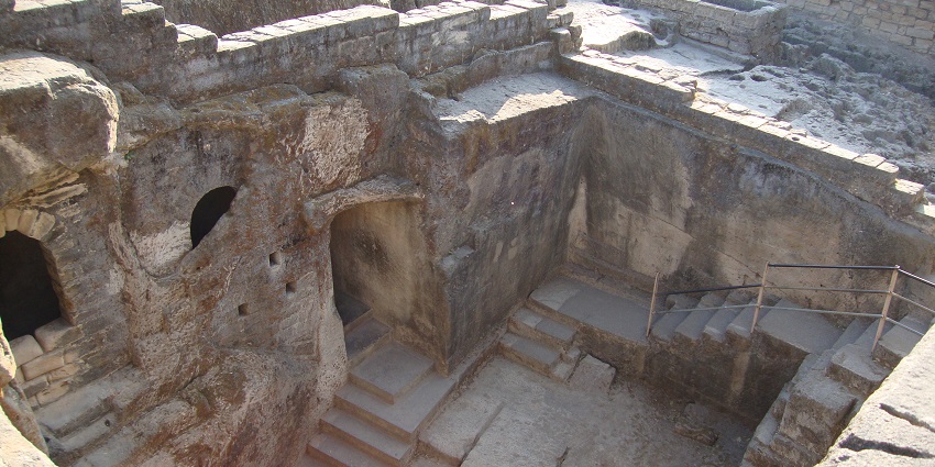 Take this guide handy to make the most of your excursion to the Junagadh Caves.