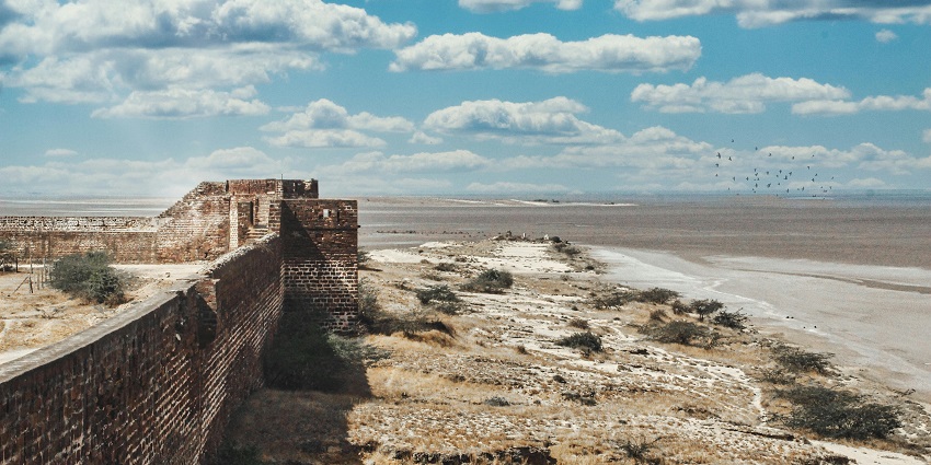 Kanthkot Fort is an ancient and historic fort, located in the district of Kutch, Gujarat.