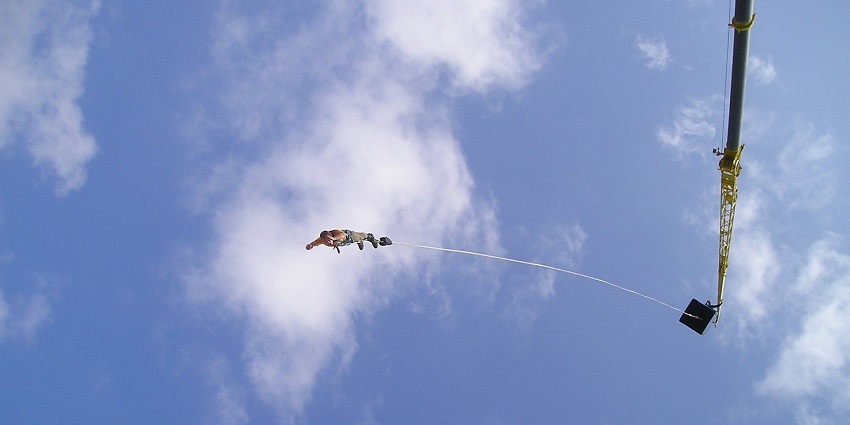 Adventure Zone near Sardar Patel Stadium is one of the best places for activities.