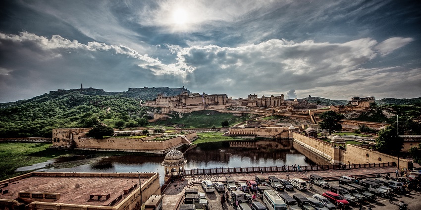 Enjoy breathtaking views of Jaipur while paragliding with Adventurexpedia
