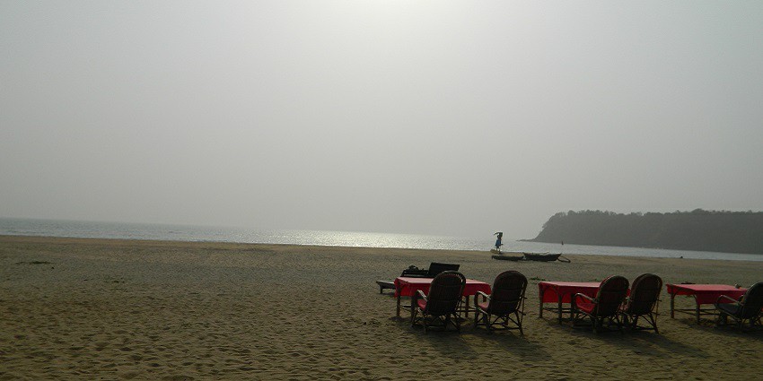Agonda Beach, one of the famous beaches in South Goa, has golden sand and soft waves.