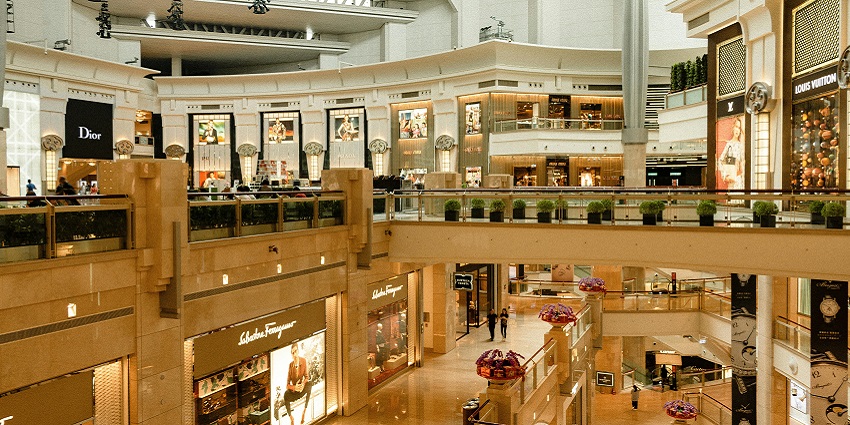 Ahmedabad One Mall's varieties of stores with dining facilities.