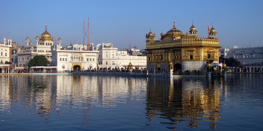 View of ancient Akal Takht and Harminder Sahib at Amritsar, one of the best places to visit near Bathinda.