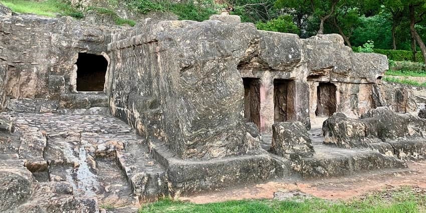 Akka Mahadevi Caves are another one of the popular tourist attractions in the region.