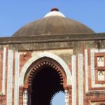 The main majestic entrance of the Alai Fort is called Alai darwaza.