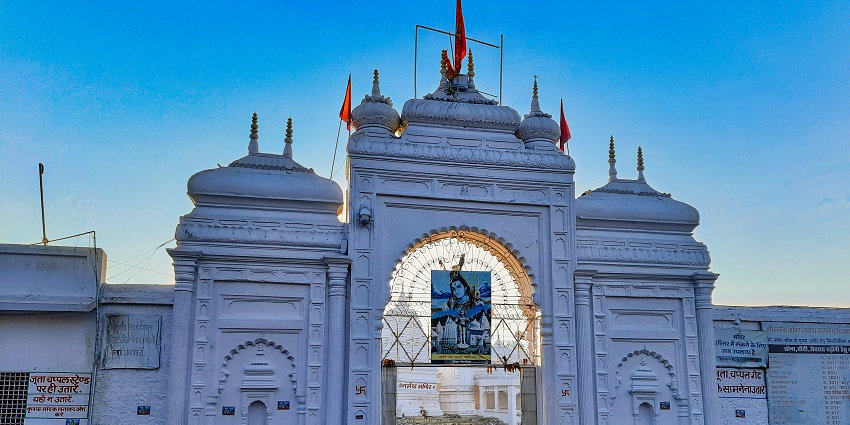 The Narmada Devi Main Temple in Amarkantak, showcasing traditional architecture and beauty
