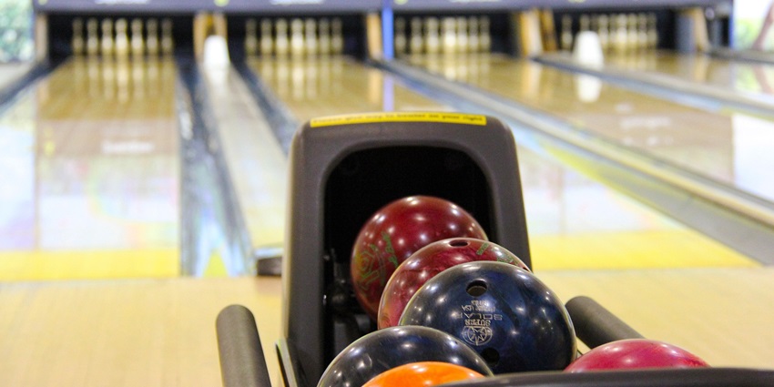 Amoeba Gurgaon is a popular amusement centre located inside a mall with diverse games.