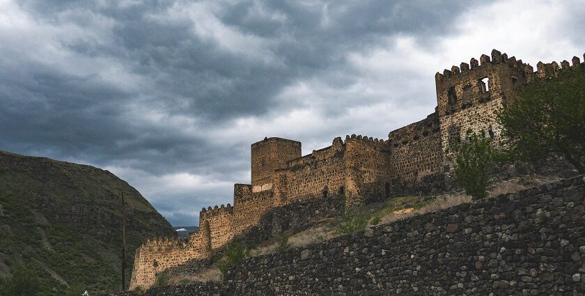 A picture of a majestic fort taken on a cloudy day