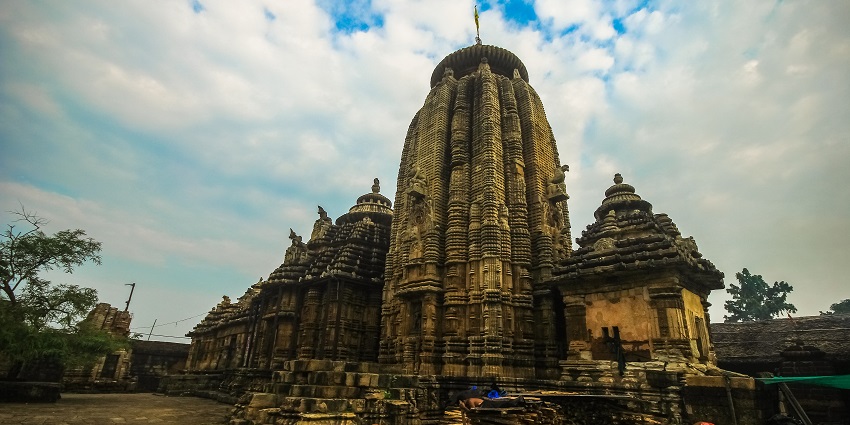 The Ananta Vasudeva Temple is a medieval construction with elaborate carvings.