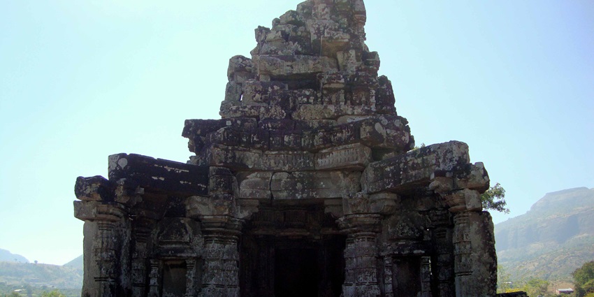 Anjaneri Fort offers trekking, beautiful landscapes, and historical temples.