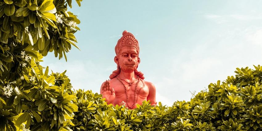 Beautiful image of the iconic Hanjuma Temole who is also known Anjaneya
