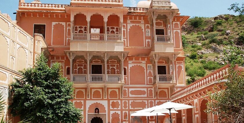 Anokhi Museum of Hand Printing, located in Jaipur, showcasing a haveli-style architecture.