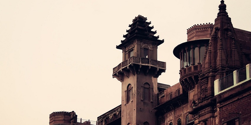 A view of the elegant Anoopgarh fort in Anoopgarh town, showcasing historic elegance.