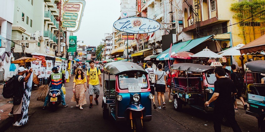 Another popular place known for Ao Nang nightlife is the Ao Nang centre point in Thailand.