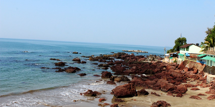 Arambol is famous for its community events, drum circles, and wellness retreats.