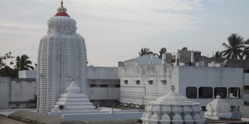 Exterior view of Arasavilli Sri Suryanarayanamurty Temple in Srikakulam, Andhra Pradesh.