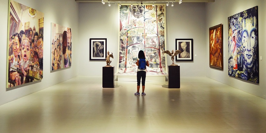 This is one of the most popular Thailand art museums for its hand-painted collections.