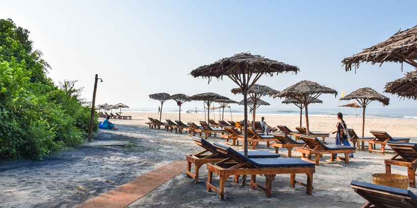 A glimpse of peaceful Ashwem Beach with picturesque landscapes and relaxing sites.