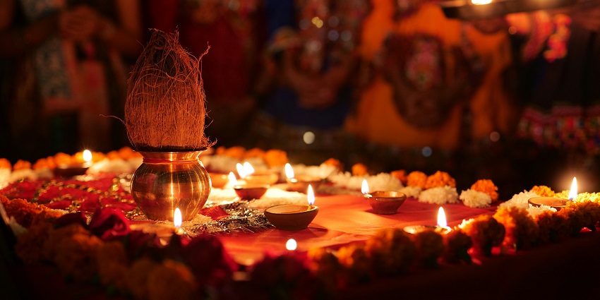 Partake in the rituals and festivals at this temple where Navratri is celebrated with great fervour