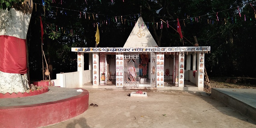 Ayyappa Temple in Bistupur with ornate sculptures, peaceful interiors, and Saturday worship rituals attracting devoted local crowds.
