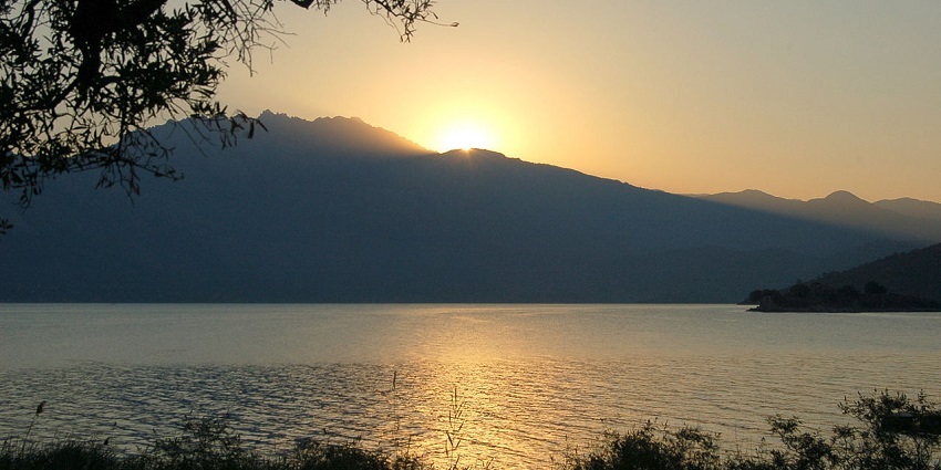 Picturesque view of sunrise viewed from the shores of Badopal Lake - places to visit near the fort