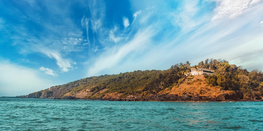 An image of the serene Baga Beach which is one of the popular tourist attractions in Goa.