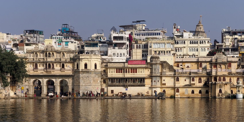 Image of Gangaur Ghat and Bagore Ki Haveli over Lake Pichola in Udaipur - places to visit near Udaipur