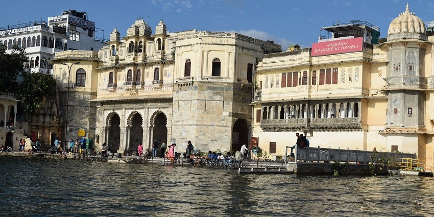 Bagore Ki Haveli is a Historic mansion with royal antiques and cultural performances.
