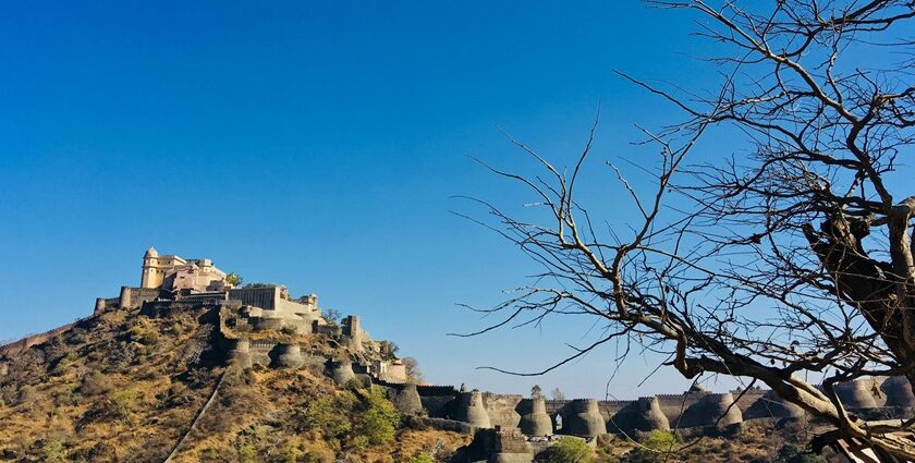 A scenic landscape of Bagru Fort justifying its serene location amidst the majestic peaks.