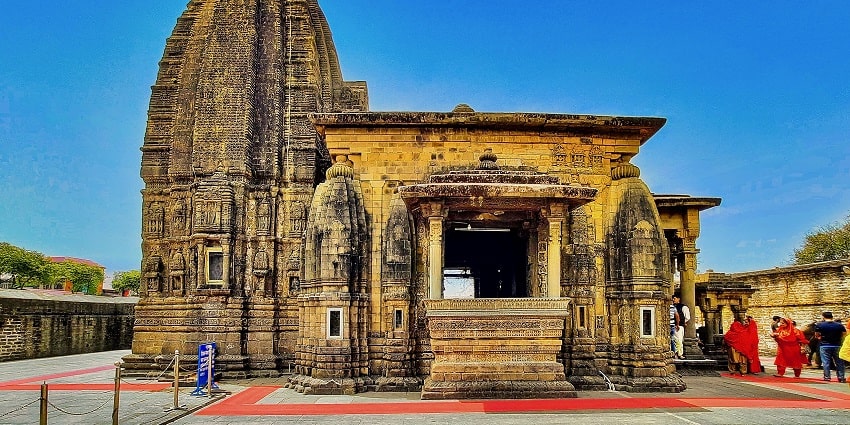 An image of Naijnath Mandir, a place to visit near the famous Nurpur Fort, Kangra district.