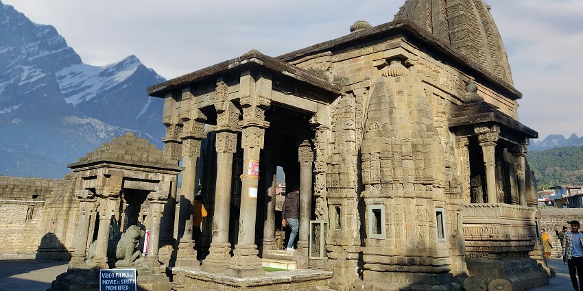 Baijnath is one of the most breathtaking places to visit around Bhattu Monastery.