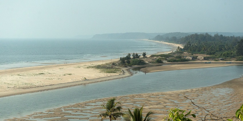 The picturesque Byndoor beach has an abundance of flora and offers a peaceful escape