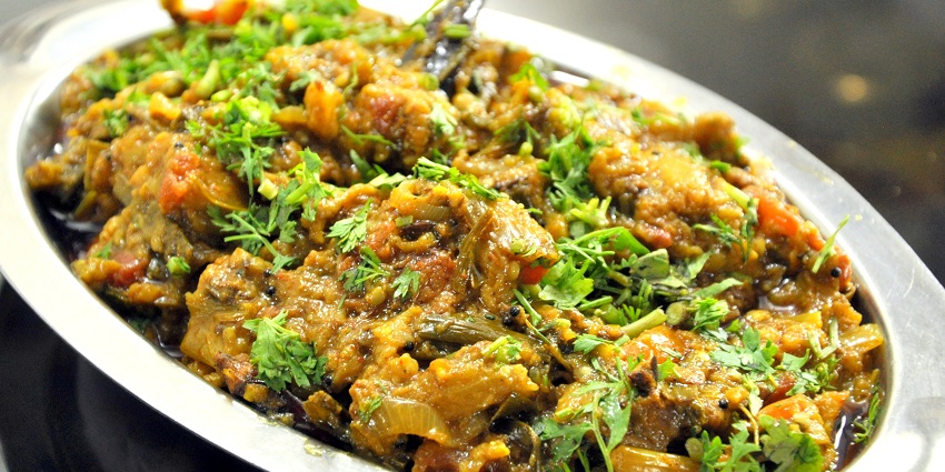 Another popular vegetarian dish that you can indulge in the next time is Baingan Bharta.