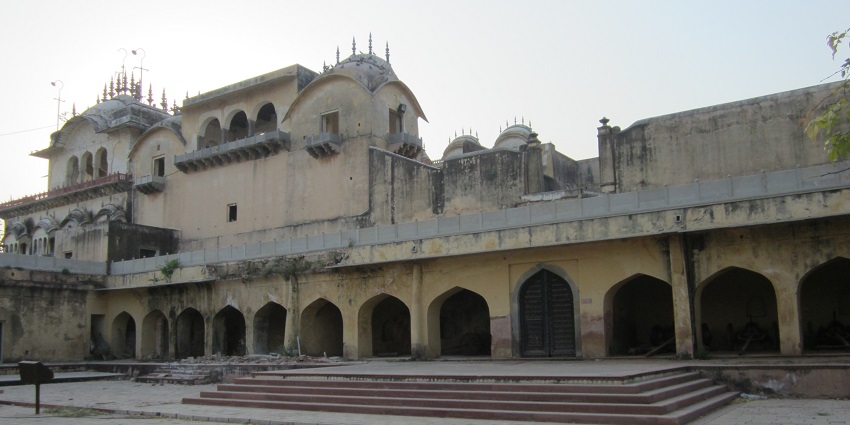 Bala Quila is 1,000 feet high, with towers, and a rich royal history.
