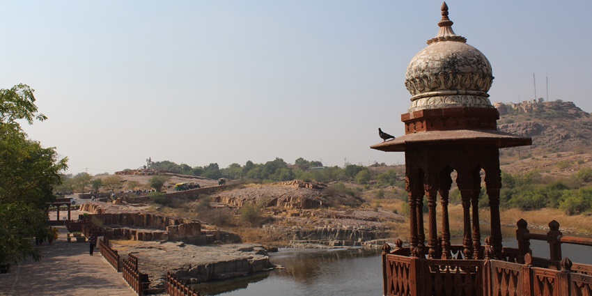 A glimpse of the serene Balsamand Lake, a major attraction near Sonargarh Fort.