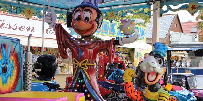 The children’s park offers various fun rides.