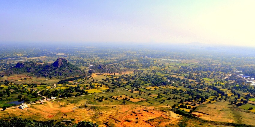 Dongargarh Temples: Some Must-Visit Spiritual Spots - TripXL