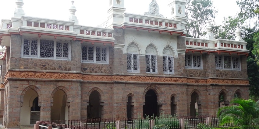 Snapshot of the Bapu museum which is located near the Challapalli Fort in the state of Andhra