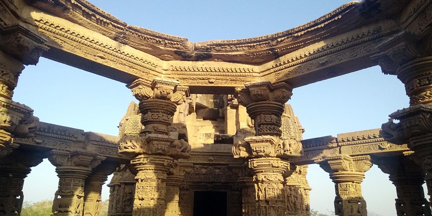 Explorethe stunning architecture of Kirdadu in Rajasthan, offering breathtaking views.