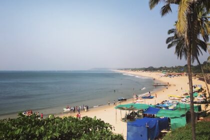 There are plenty of things to do in Baga Beach, Goa like watersports and exploring the night market