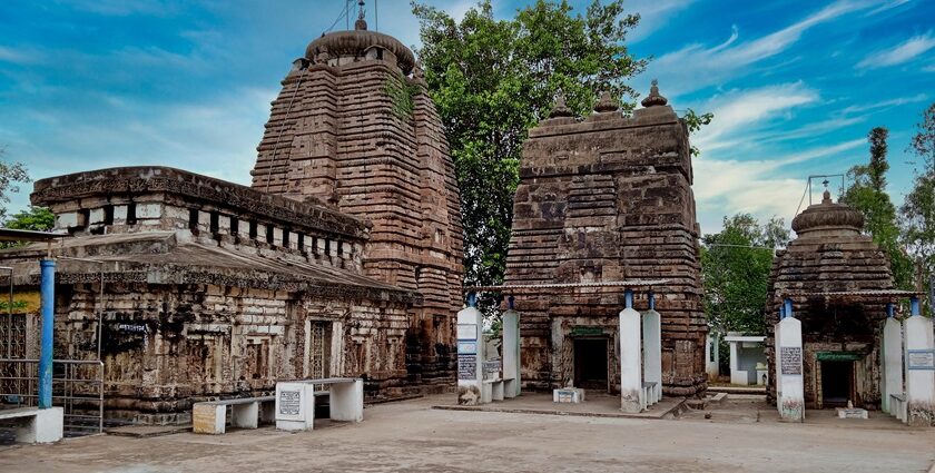 Explore the beautiful premises of the temples in Kadapa and experience the optimistic aura.