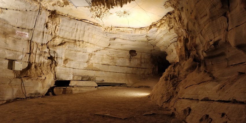 Visiting Belum Caves is one of the most amazing things to do in Andhra Pradesh for all.