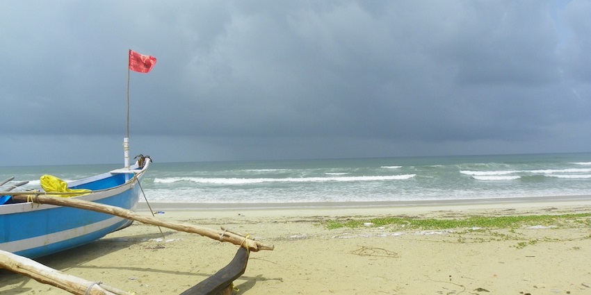 Picture of the Benaulim Beach and its clear view of the Arabian Ocean